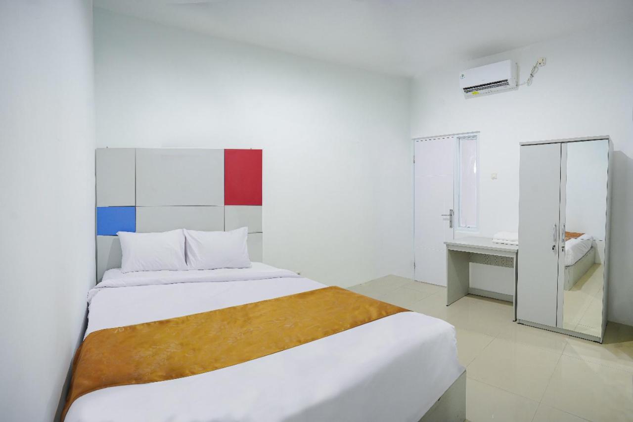Ndalem Kraton Hotel Sidoarjo Dış mekan fotoğraf
