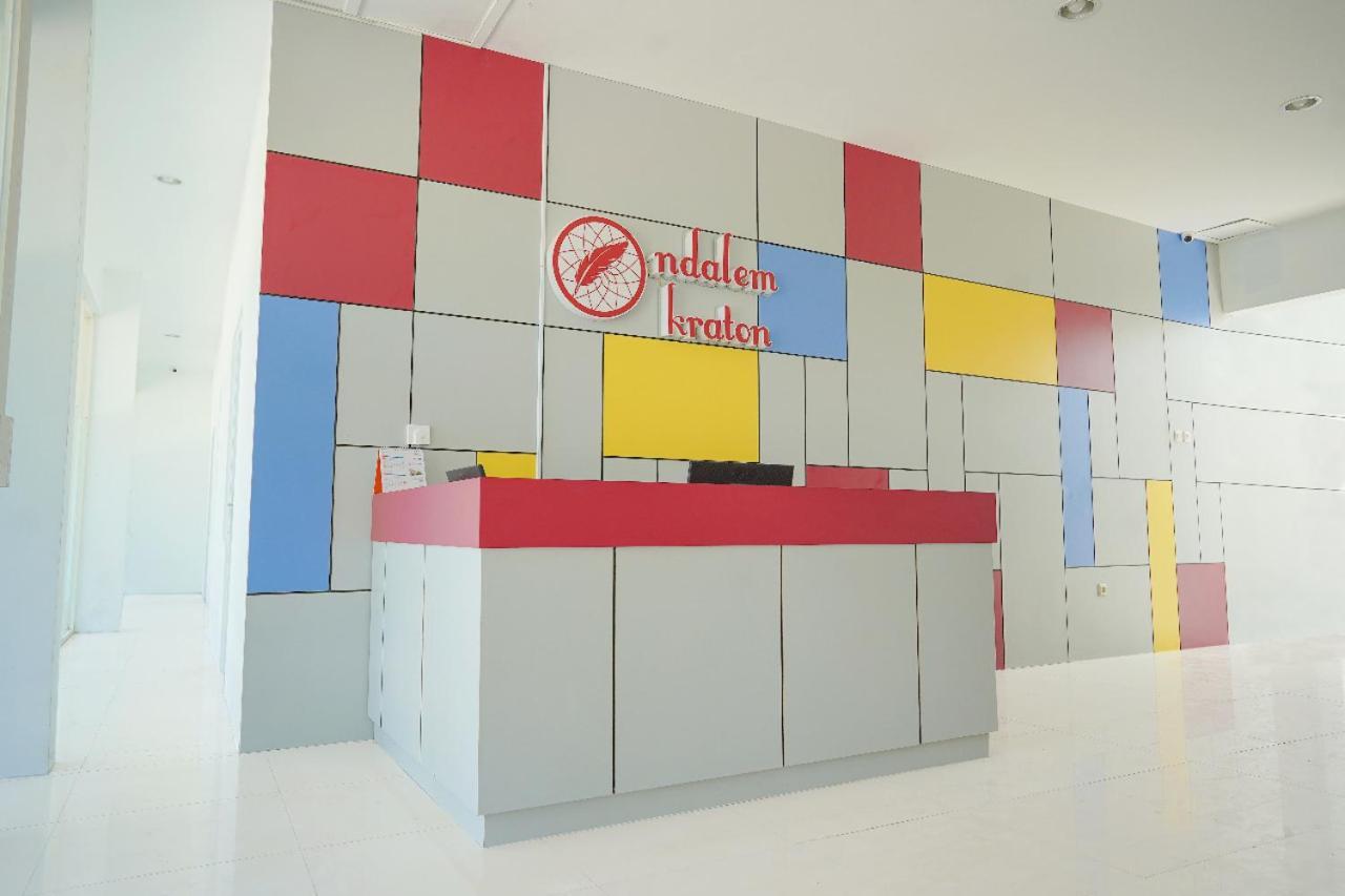 Ndalem Kraton Hotel Sidoarjo Dış mekan fotoğraf